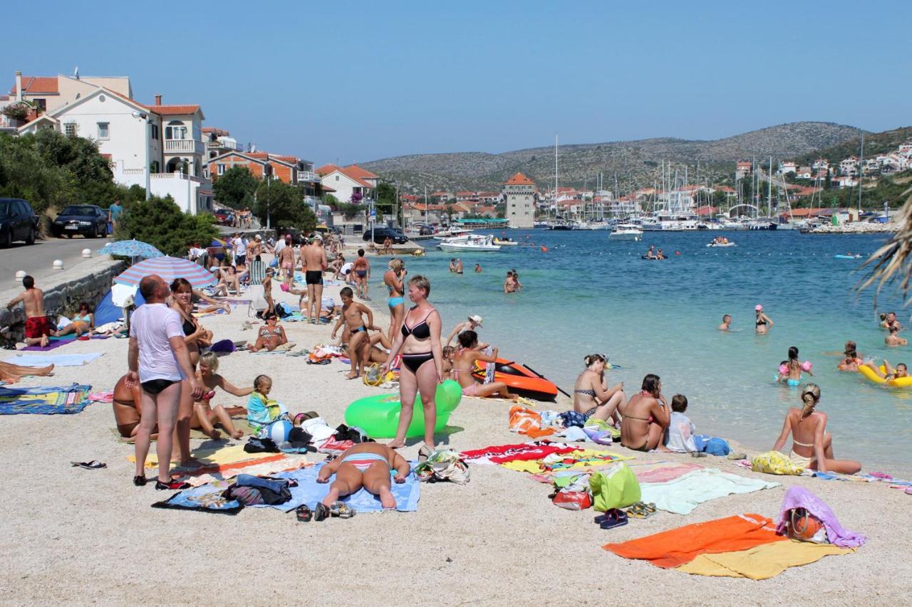 Apartments With A Parking Space Marina, Trogir - 11554 외부 사진